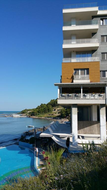 Laura'S Home Дуррес Экстерьер фото
